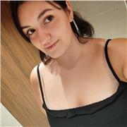 Mi offro come insegnante di tutte le materie non scientifiche e in più liv. C1 di inglese